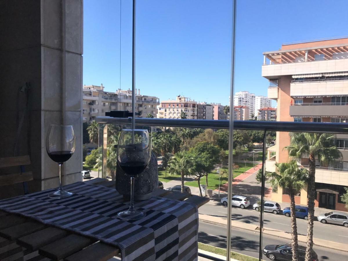 Apartamento Paseo Maritimo Antonio Banderas Malaga Exterior photo